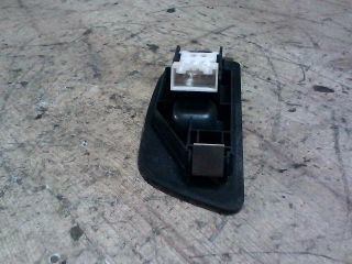 bontott SUZUKI IGNIS II Jobb első Ablakemelő Kapcsoló