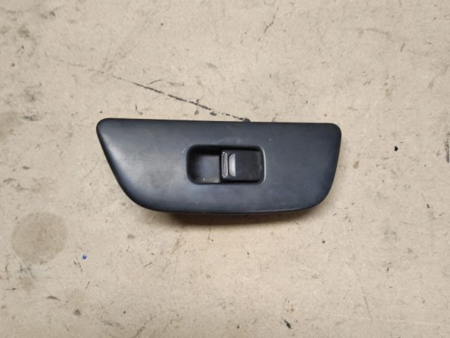 bontott SUZUKI IGNIS II Jobb első Ablakemelő Kapcsoló