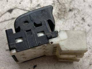 bontott SUZUKI IGNIS II Jobb első Ablakemelő Kapcsoló