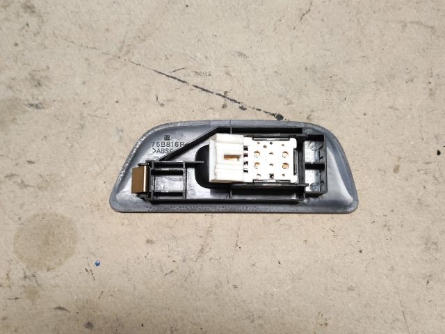 bontott SUZUKI IGNIS II Jobb első Ablakemelő Kapcsoló