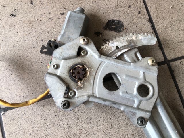 bontott SUZUKI IGNIS II Jobb első Ablakemelő Szerkezet (Elektromos)