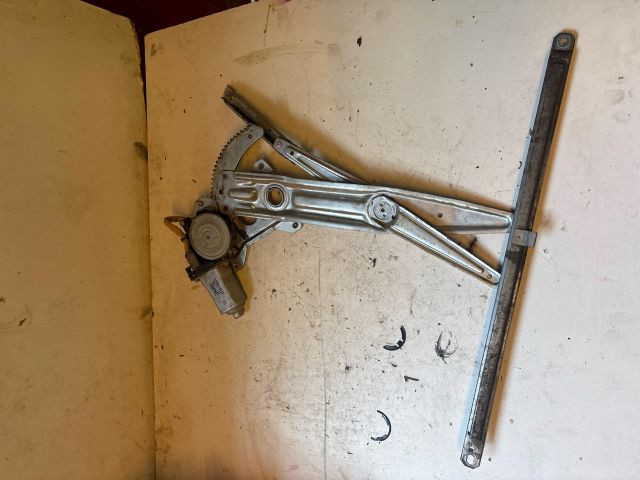 bontott SUZUKI IGNIS II Jobb első Ablakemelő Szerkezet (Elektromos)