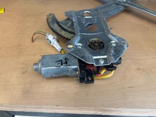 bontott SUZUKI IGNIS II Jobb első Ablakemelő Szerkezet (Elektromos)