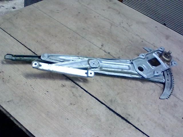 bontott SUZUKI IGNIS II Jobb első Ablakemelő Szerkezet (Mechanikus)