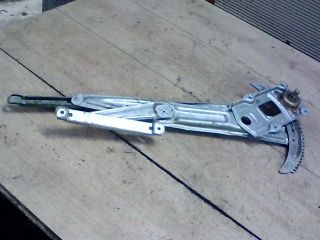 bontott SUZUKI IGNIS II Jobb első Ablakemelő Szerkezet (Mechanikus)