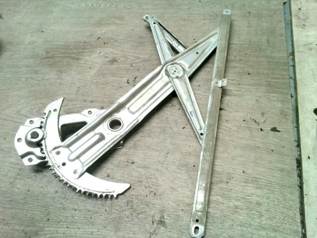 bontott SUZUKI IGNIS II Jobb első Ablakemelő Szerkezet (Mechanikus)