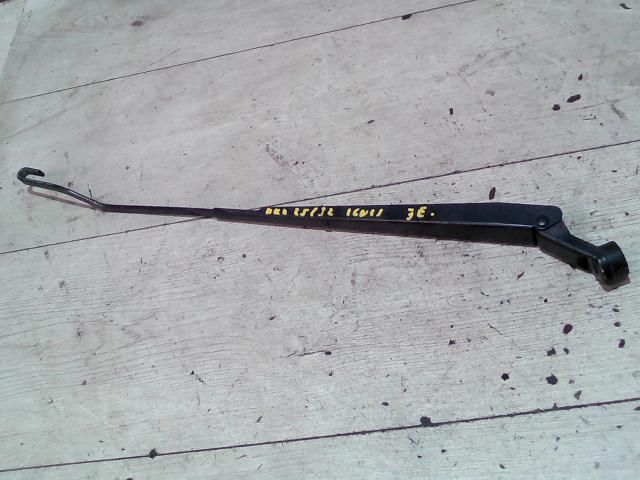 bontott SUZUKI IGNIS II Jobb első Ablaktörlő Kar