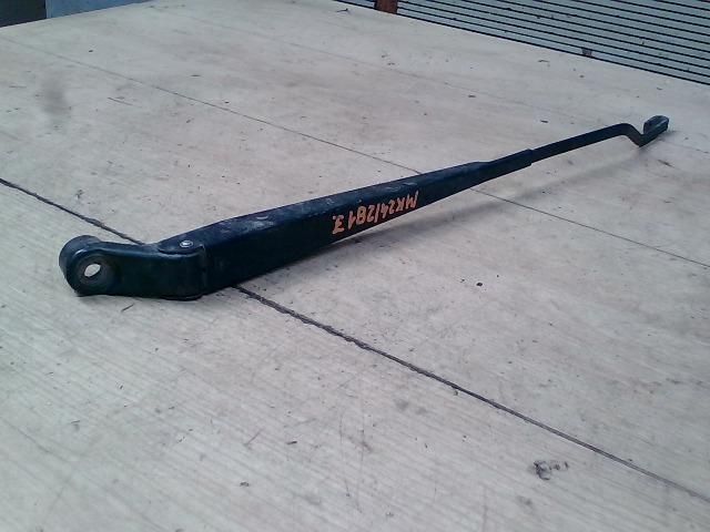 bontott SUZUKI IGNIS II Jobb első Ablaktörlő Kar