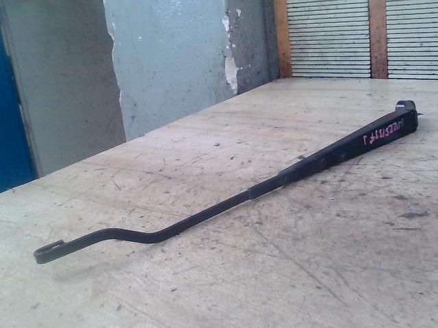 bontott SUZUKI IGNIS II Jobb első Ablaktörlő Kar