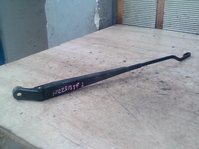 bontott SUZUKI IGNIS II Jobb első Ablaktörlő Kar