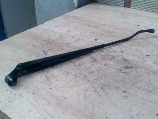 bontott SUZUKI IGNIS II Jobb első Ablaktörlő Kar