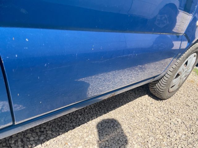 bontott SUZUKI IGNIS II Jobb első Ajtó (Üres lemez)