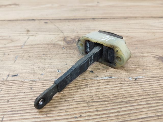 bontott SUZUKI IGNIS II Jobb első Ajtóhatároló