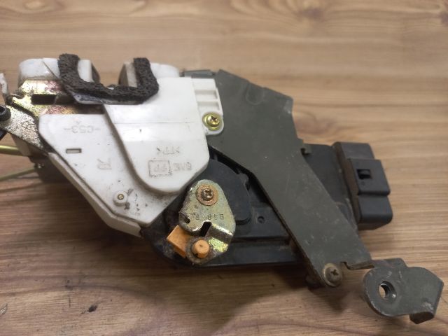 bontott SUZUKI IGNIS II Jobb első Ajtózár