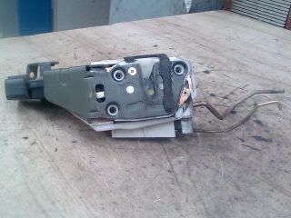 bontott SUZUKI IGNIS II Jobb első Ajtózár