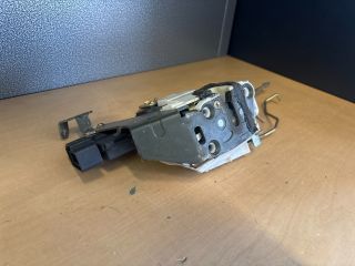 bontott SUZUKI IGNIS II Jobb első Ajtózár