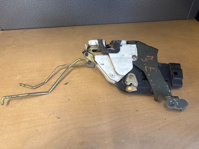 bontott SUZUKI IGNIS II Jobb első Ajtózár