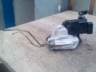 bontott SUZUKI IGNIS II Jobb első Ajtózár