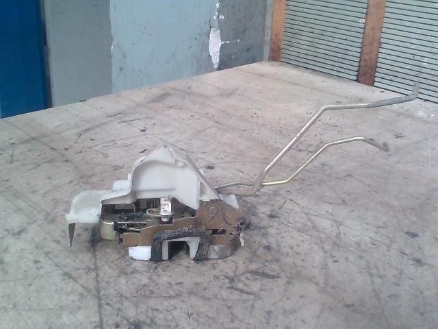 bontott SUZUKI IGNIS II Jobb első Ajtózár