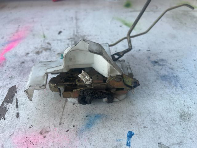 bontott SUZUKI IGNIS II Jobb első Ajtózár