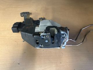 bontott SUZUKI IGNIS II Jobb első Ajtózár