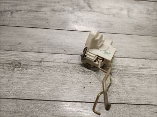 bontott SUZUKI IGNIS II Jobb első Ajtózár