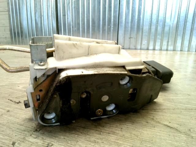 bontott SUZUKI IGNIS II Jobb első Ajtózár