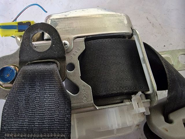 bontott SUZUKI IGNIS II Jobb első Biztonsági Öv