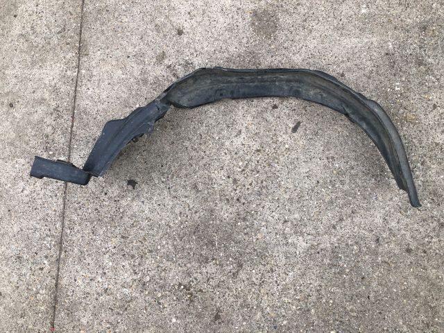 bontott SUZUKI IGNIS II Jobb első Dobbetét (Kerékjárati, Műanyag)