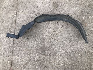 bontott SUZUKI IGNIS II Jobb első Dobbetét (Kerékjárati, Műanyag)