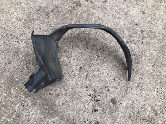 bontott SUZUKI IGNIS II Jobb első Dobbetét (Kerékjárati, Műanyag)