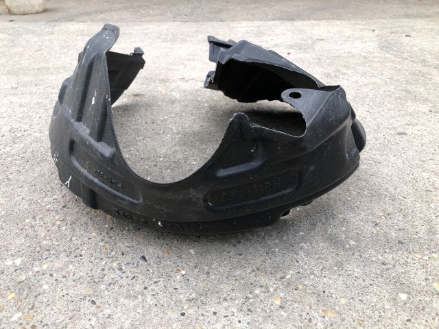 bontott SUZUKI IGNIS II Jobb első Dobbetét (Kerékjárati, Műanyag)