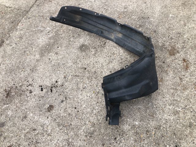 bontott SUZUKI IGNIS II Jobb első Dobbetét (Kerékjárati, Műanyag)