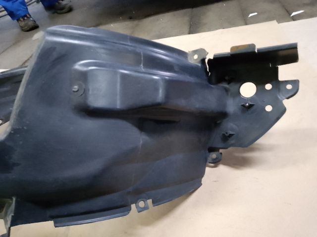 bontott SUZUKI IGNIS II Jobb első Dobbetét (Kerékjárati, Műanyag)