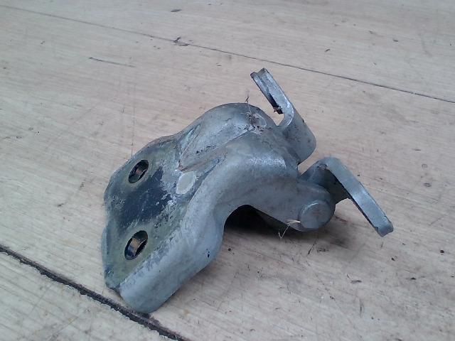 bontott SUZUKI IGNIS II Jobb első Felső Zsanér