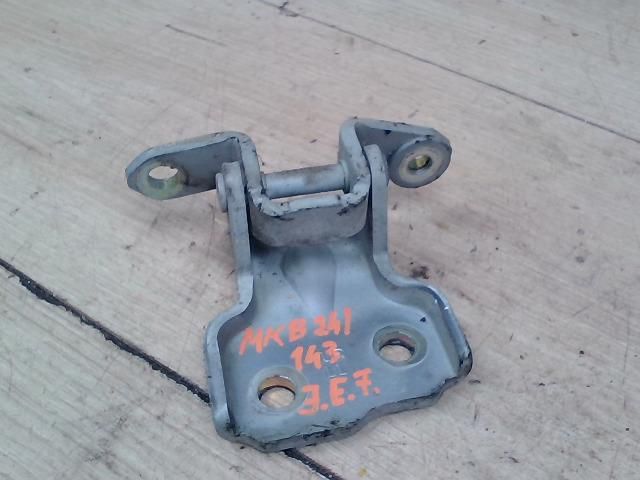 bontott SUZUKI IGNIS II Jobb első Felső Zsanér