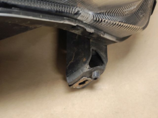 bontott SUZUKI IGNIS II Jobb első Lámpabúra