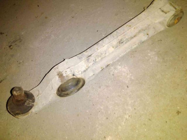 bontott SUZUKI IGNIS II Jobb első Lengőkar