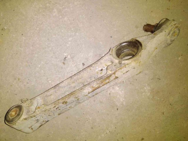 bontott SUZUKI IGNIS II Jobb első Lengőkar