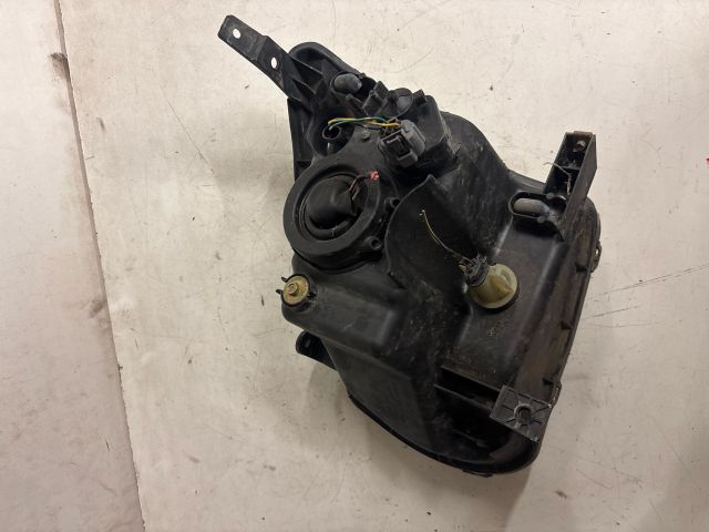 bontott SUZUKI IGNIS II Jobb Fényszóró