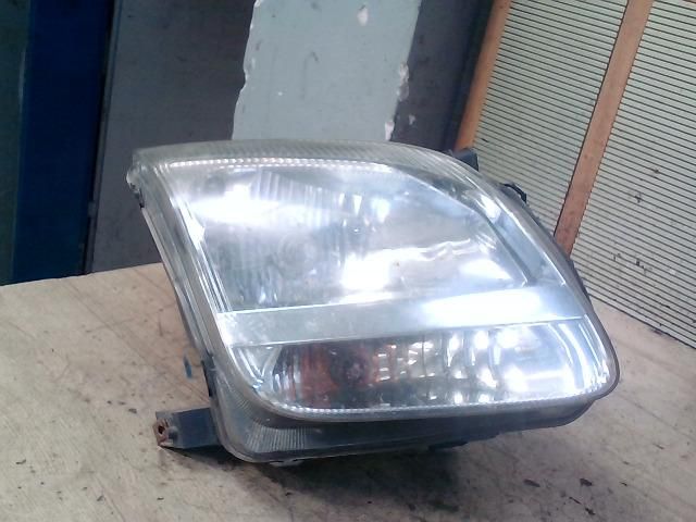 bontott SUZUKI IGNIS II Jobb Fényszóró