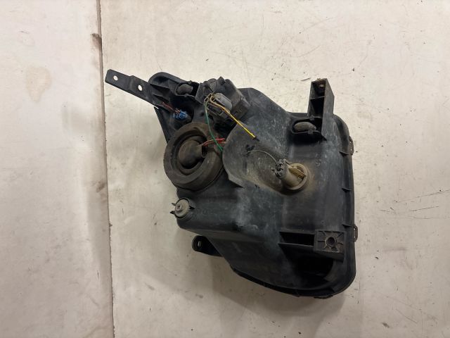 bontott SUZUKI IGNIS II Jobb Fényszóró