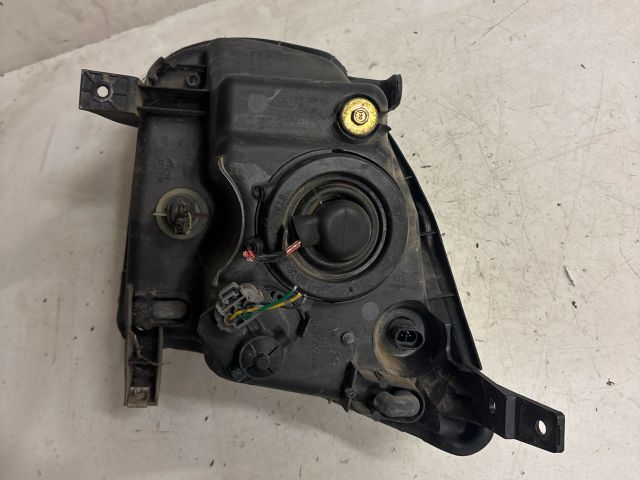 bontott SUZUKI IGNIS II Jobb Fényszóró