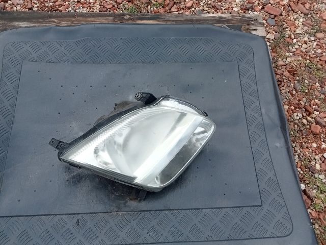 bontott SUZUKI IGNIS II Jobb Fényszóró