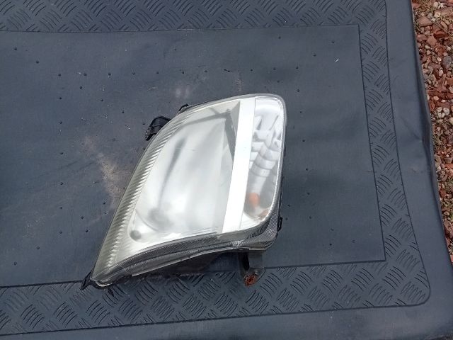 bontott SUZUKI IGNIS II Jobb Fényszóró