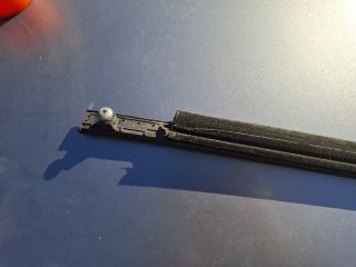 bontott SUZUKI IGNIS II Jobb hátsó Ablak Díszléc