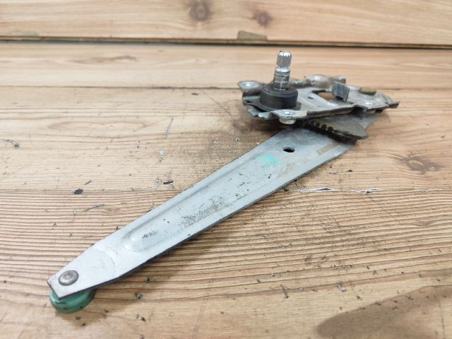 bontott SUZUKI IGNIS II Jobb hátsó Ablakemelő Szerkezet (Mechanikus)