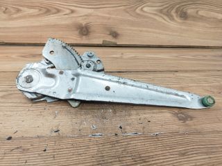 bontott SUZUKI IGNIS II Jobb hátsó Ablakemelő Szerkezet (Mechanikus)