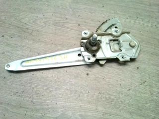 bontott SUZUKI IGNIS II Jobb hátsó Ablakemelő Szerkezet (Mechanikus)