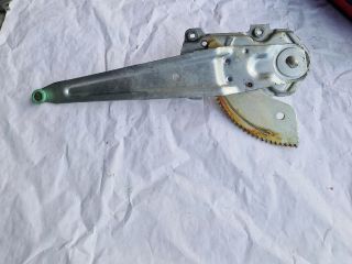 bontott SUZUKI IGNIS II Jobb hátsó Ablakemelő Szerkezet (Mechanikus)